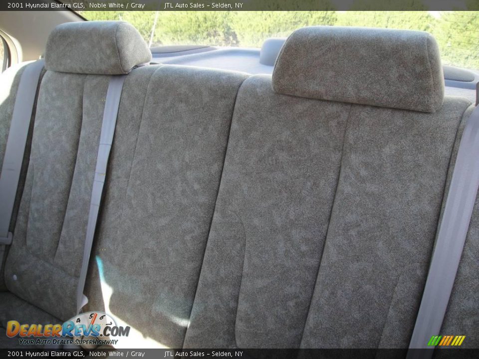 2001 Hyundai Elantra GLS Noble White / Gray Photo #14