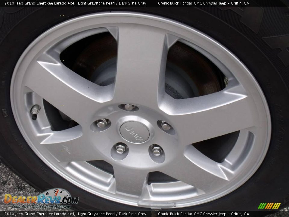2010 Jeep Grand Cherokee Laredo 4x4 Light Graystone Pearl / Dark Slate Gray Photo #10