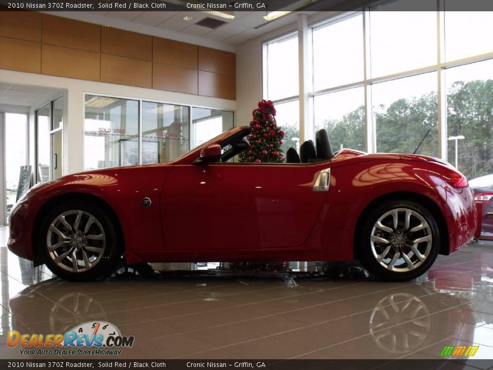 2010 Nissan 370Z Roadster Solid Red / Black Cloth Photo #2