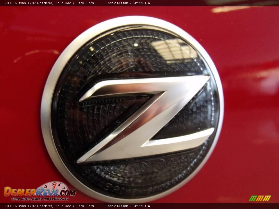 2010 Nissan 370Z Roadster Solid Red / Black Cloth Photo #10