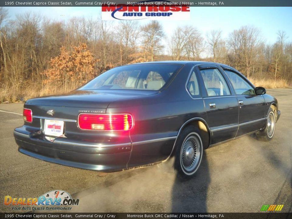 1995 Chevrolet Caprice Classic Sedan Gummetal Gray / Gray Photo #3