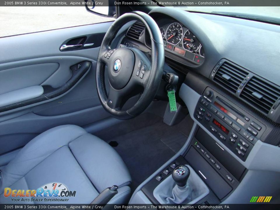 2005 BMW 3 Series 330i Convertible Alpine White / Grey Photo #17