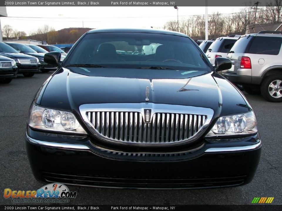 2009 Lincoln Town Car Signature Limited Black / Black Photo #15
