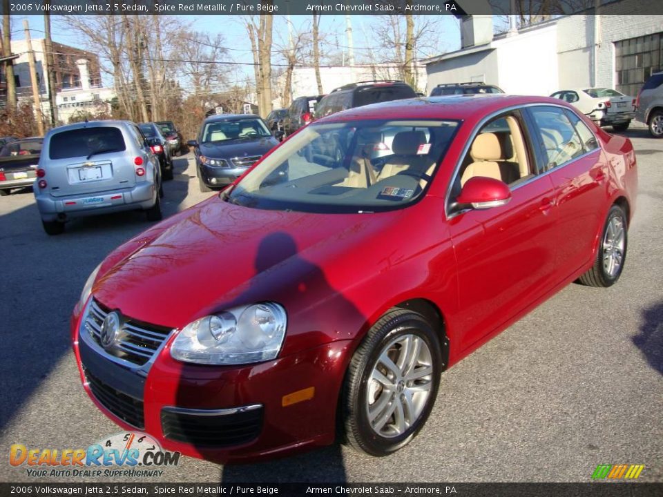 2006 Volkswagen Jetta 2.5 Sedan Spice Red Metallic / Pure Beige Photo #1