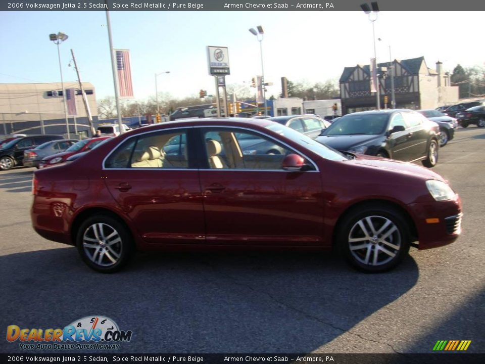 2006 Volkswagen Jetta 2.5 Sedan Spice Red Metallic / Pure Beige Photo #6