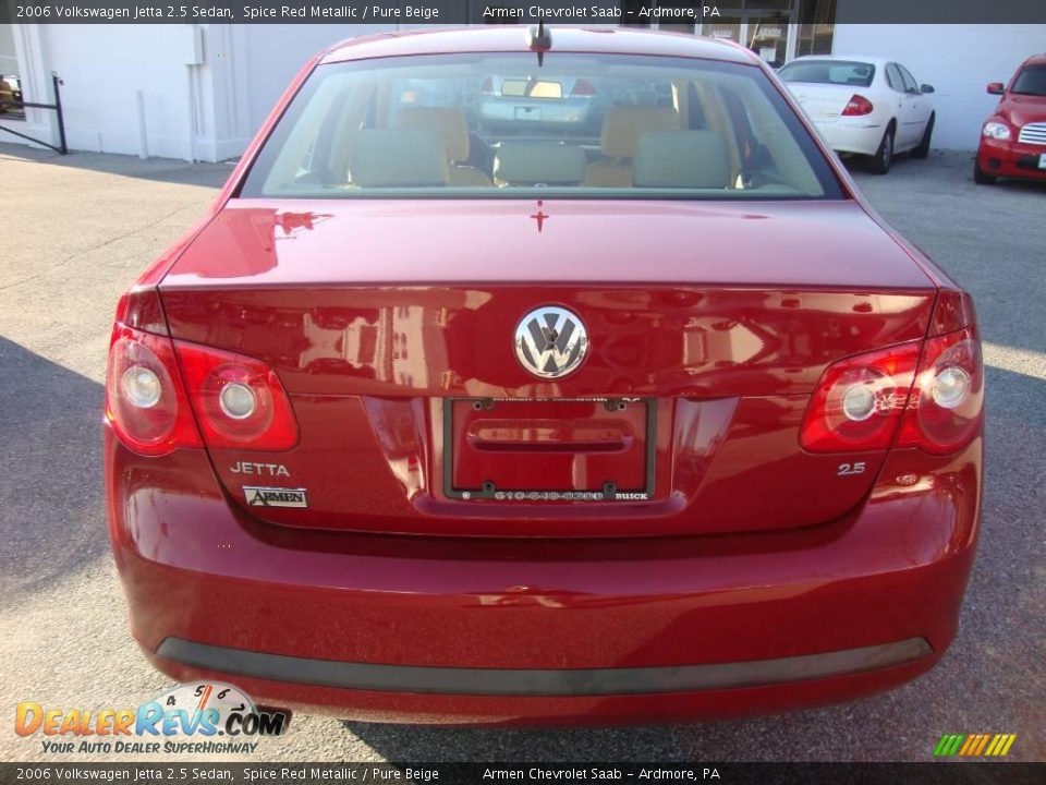 2006 Volkswagen Jetta 2.5 Sedan Spice Red Metallic / Pure Beige Photo #8