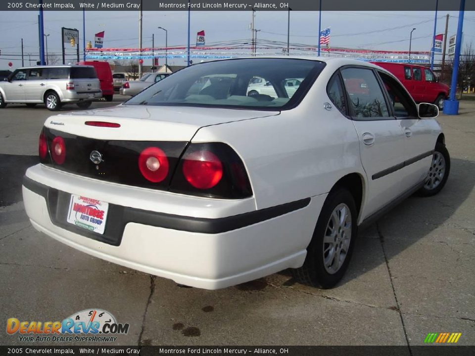 2005 Chevrolet Impala White / Medium Gray Photo #5