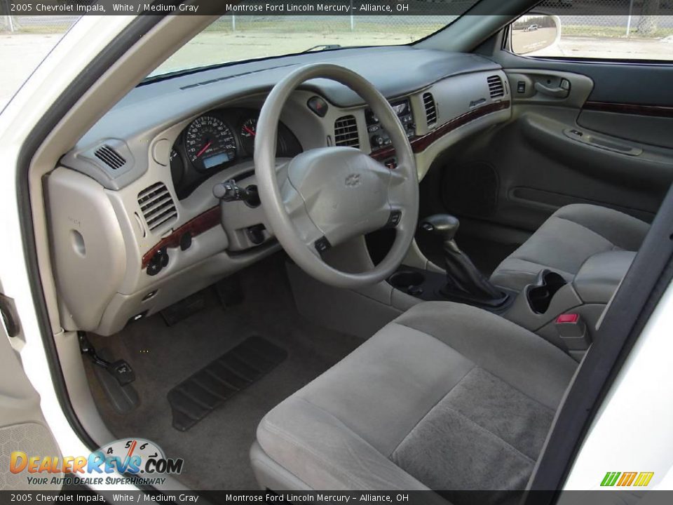 2005 Chevrolet Impala White / Medium Gray Photo #22