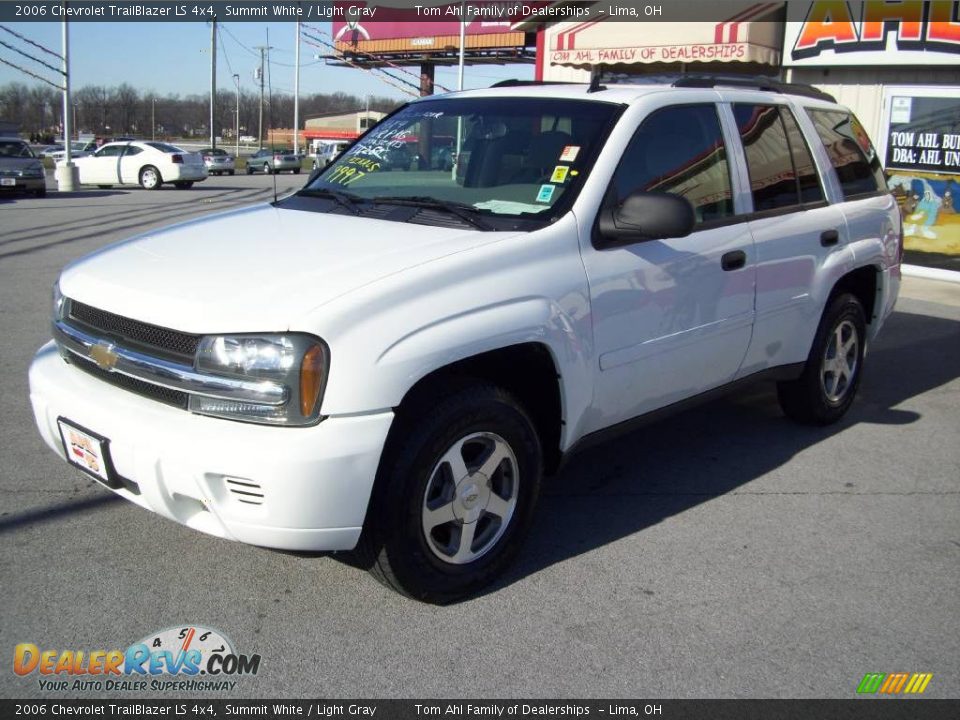 2006 Chevrolet TrailBlazer LS 4x4 Summit White / Light Gray Photo #1