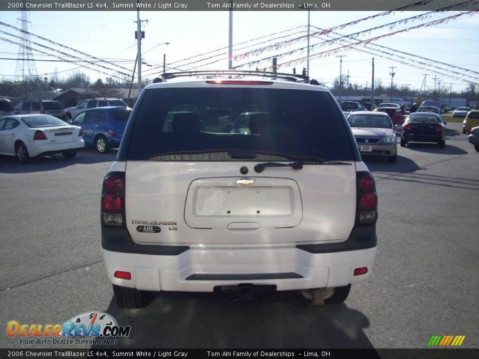2006 Chevrolet TrailBlazer LS 4x4 Summit White / Light Gray Photo #4