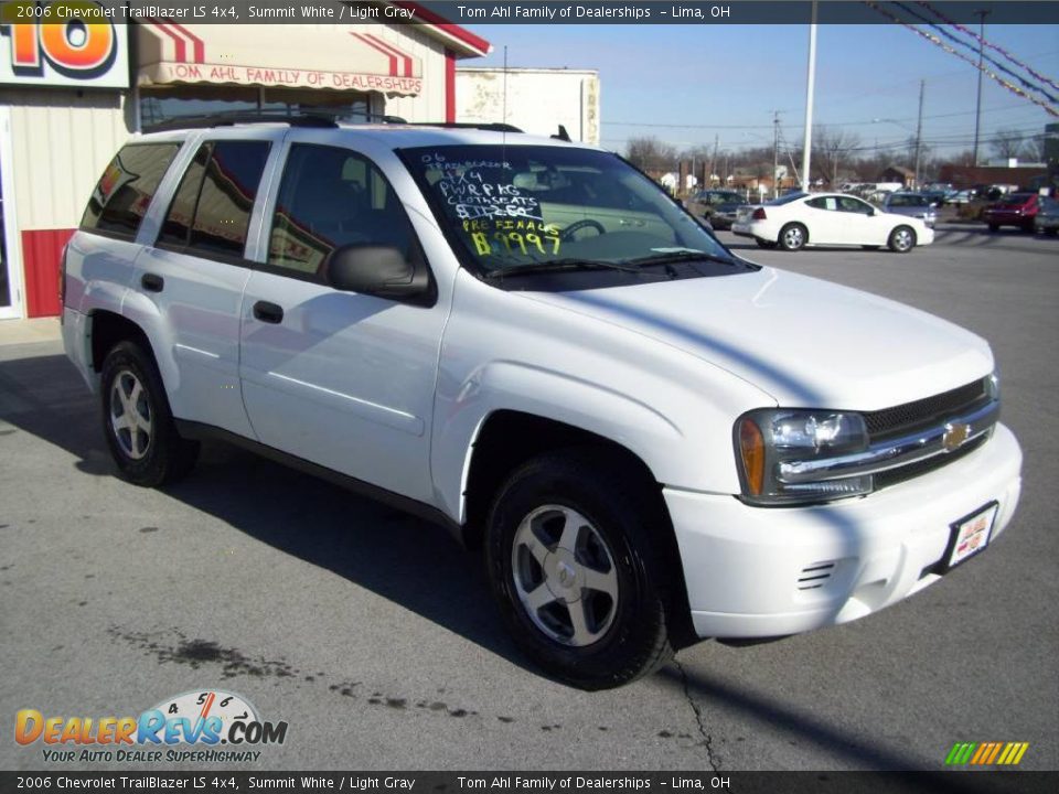 2006 Chevrolet TrailBlazer LS 4x4 Summit White / Light Gray Photo #7