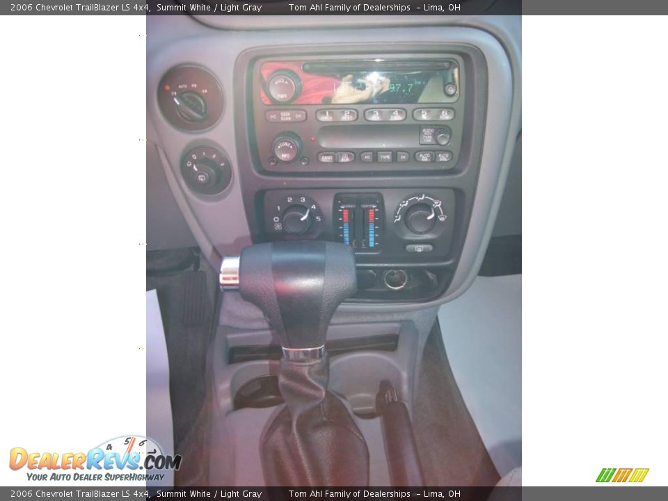 2006 Chevrolet TrailBlazer LS 4x4 Summit White / Light Gray Photo #13