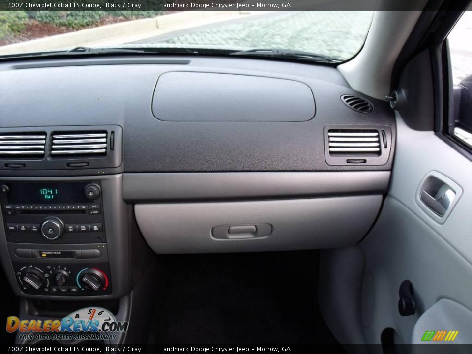 2007 Chevrolet Cobalt LS Coupe Black / Gray Photo #15