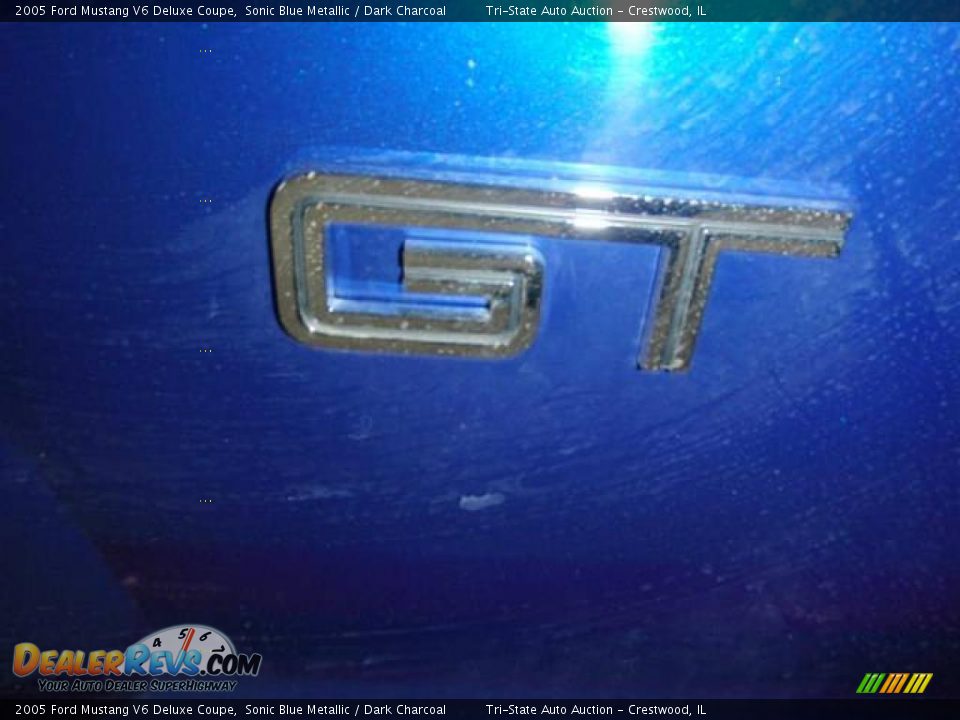 2005 Ford Mustang V6 Deluxe Coupe Sonic Blue Metallic / Dark Charcoal Photo #3