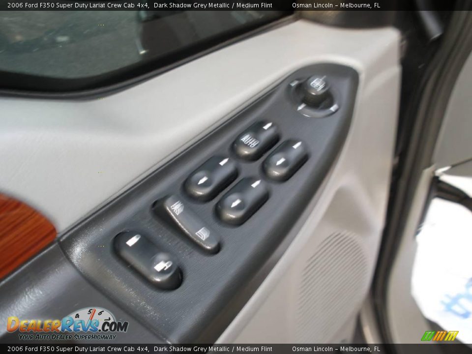 2006 Ford F350 Super Duty Lariat Crew Cab 4x4 Dark Shadow Grey Metallic / Medium Flint Photo #12