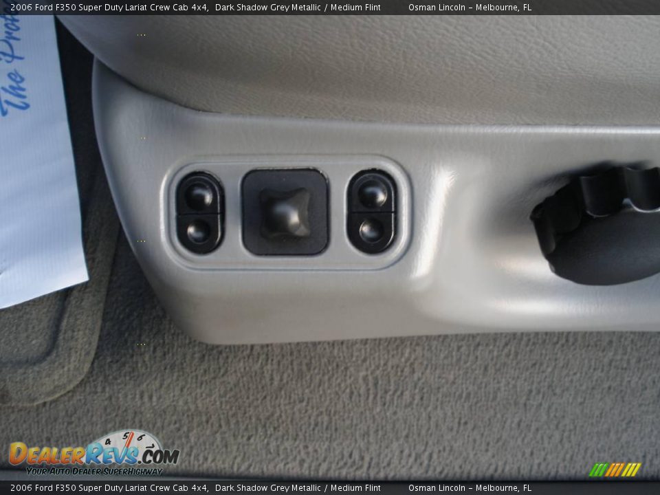 2006 Ford F350 Super Duty Lariat Crew Cab 4x4 Dark Shadow Grey Metallic / Medium Flint Photo #25