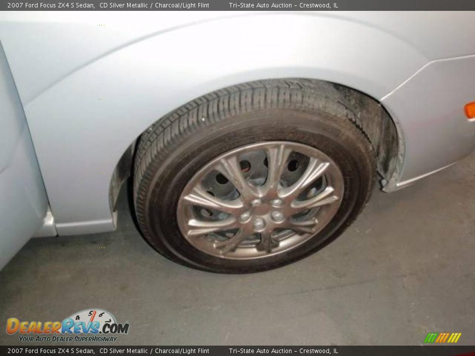 2007 Ford Focus ZX4 S Sedan CD Silver Metallic / Charcoal/Light Flint Photo #13