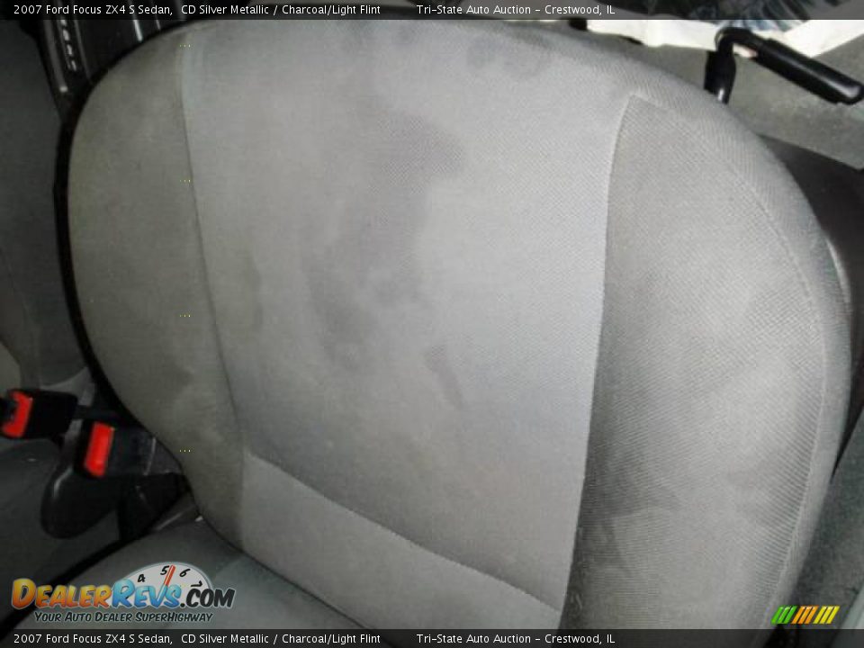 2007 Ford Focus ZX4 S Sedan CD Silver Metallic / Charcoal/Light Flint Photo #14