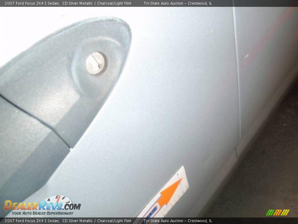 2007 Ford Focus ZX4 S Sedan CD Silver Metallic / Charcoal/Light Flint Photo #18
