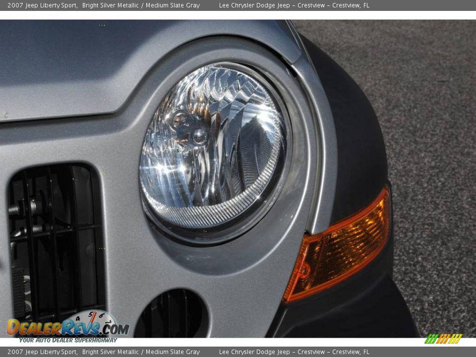 2007 Jeep Liberty Sport Bright Silver Metallic / Medium Slate Gray Photo #9