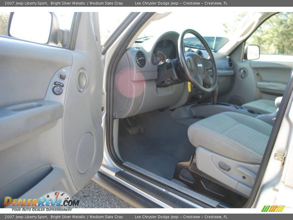 2007 Jeep Liberty Sport Bright Silver Metallic / Medium Slate Gray Photo #13