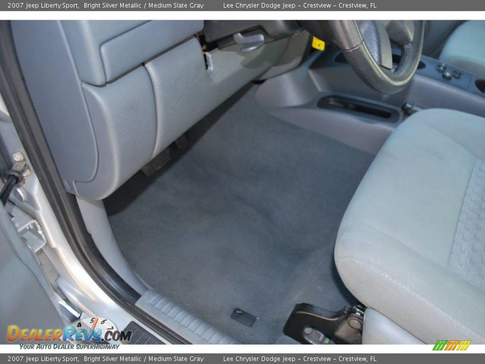 2007 Jeep Liberty Sport Bright Silver Metallic / Medium Slate Gray Photo #16