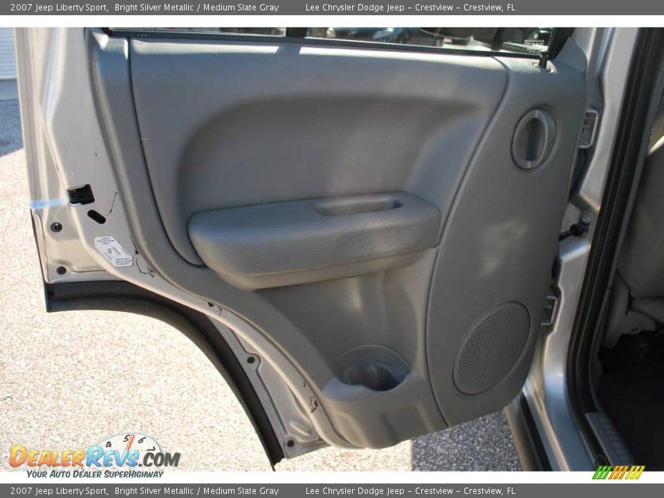 2007 Jeep Liberty Sport Bright Silver Metallic / Medium Slate Gray Photo #23