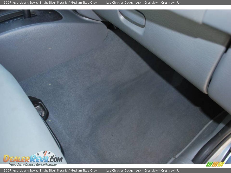 2007 Jeep Liberty Sport Bright Silver Metallic / Medium Slate Gray Photo #27