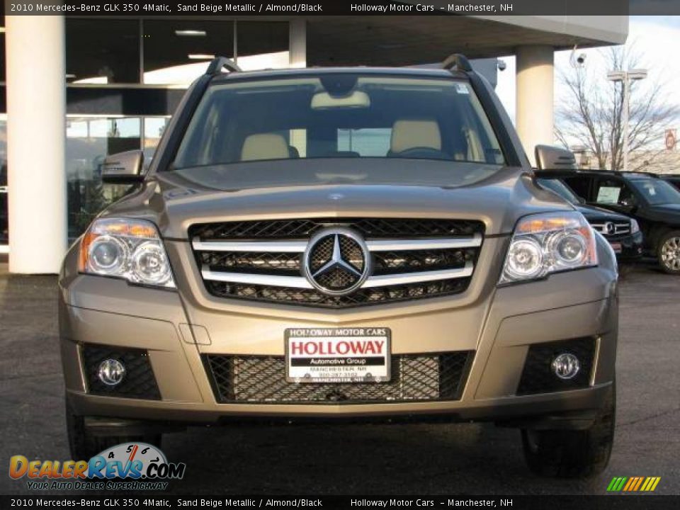 2010 Mercedes-Benz GLK 350 4Matic Sand Beige Metallic / Almond/Black Photo #2