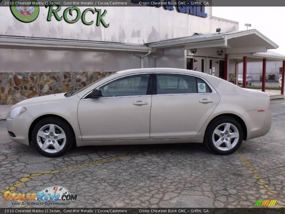 2010 Chevrolet Malibu LS Sedan Gold Mist Metallic / Cocoa/Cashmere Photo #2