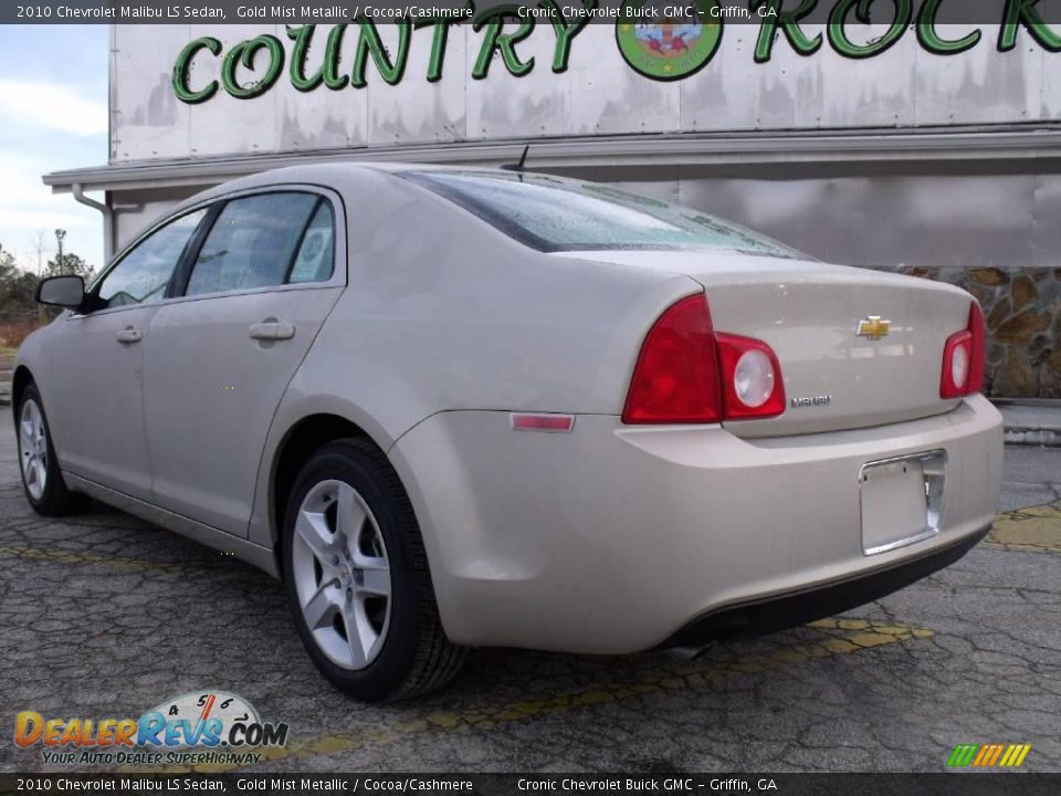 2010 Chevrolet Malibu LS Sedan Gold Mist Metallic / Cocoa/Cashmere Photo #3