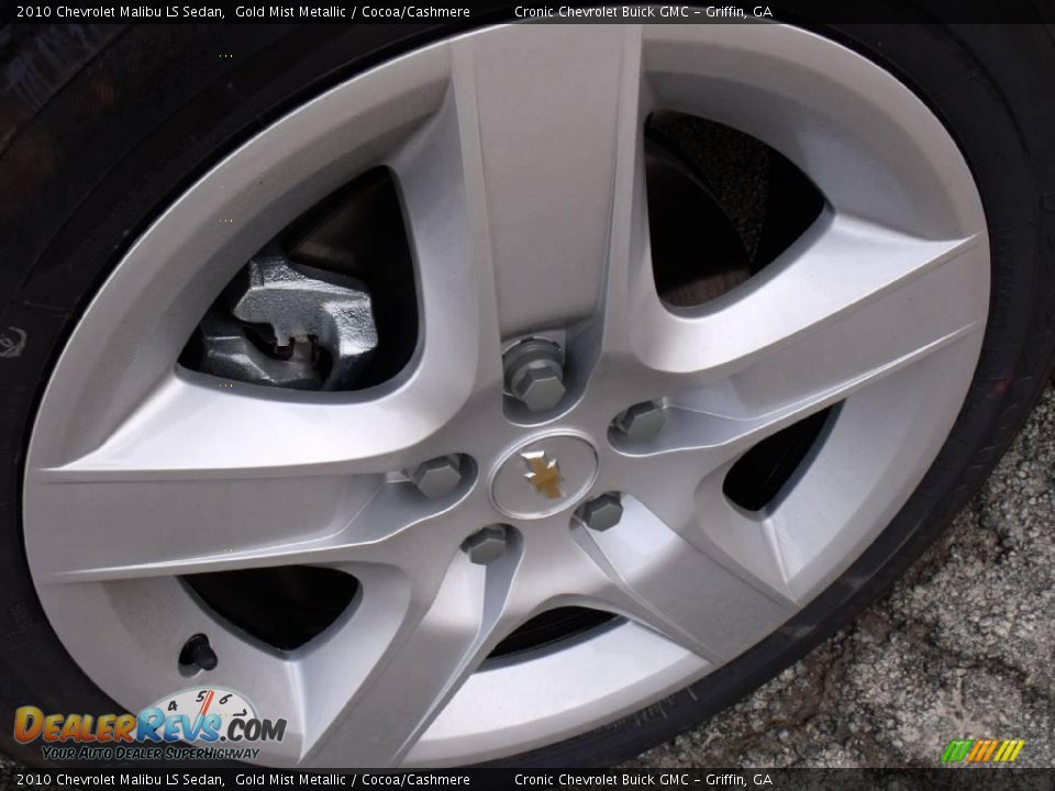 2010 Chevrolet Malibu LS Sedan Gold Mist Metallic / Cocoa/Cashmere Photo #9