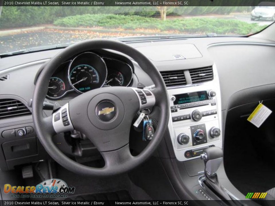 2010 Chevrolet Malibu LT Sedan Silver Ice Metallic / Ebony Photo #4