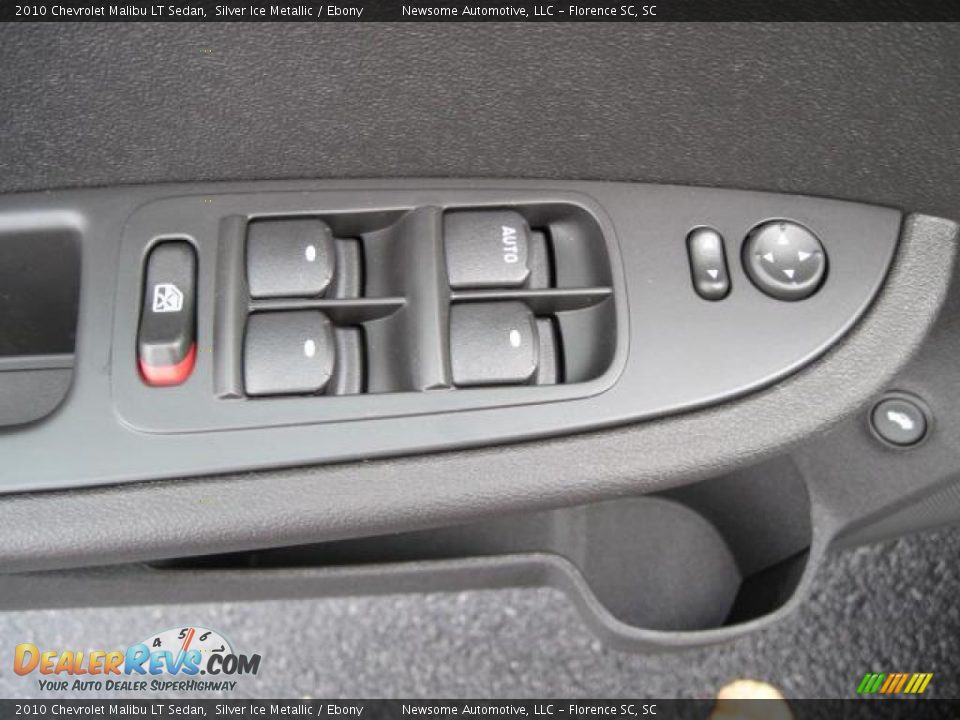 2010 Chevrolet Malibu LT Sedan Silver Ice Metallic / Ebony Photo #8