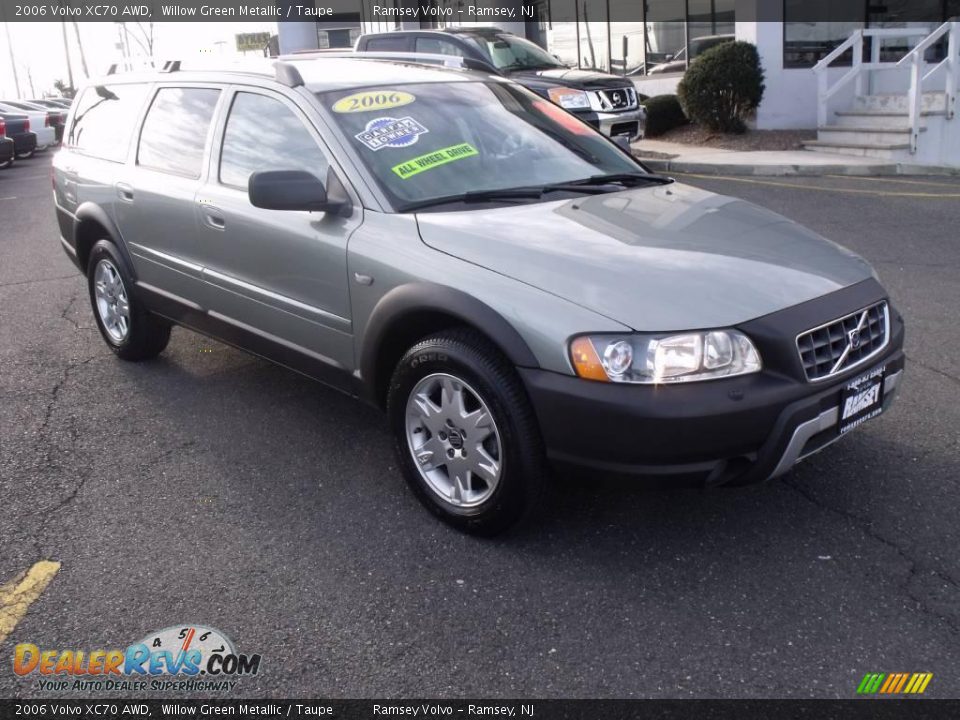 2006 Volvo XC70 AWD Willow Green Metallic / Taupe Photo #7