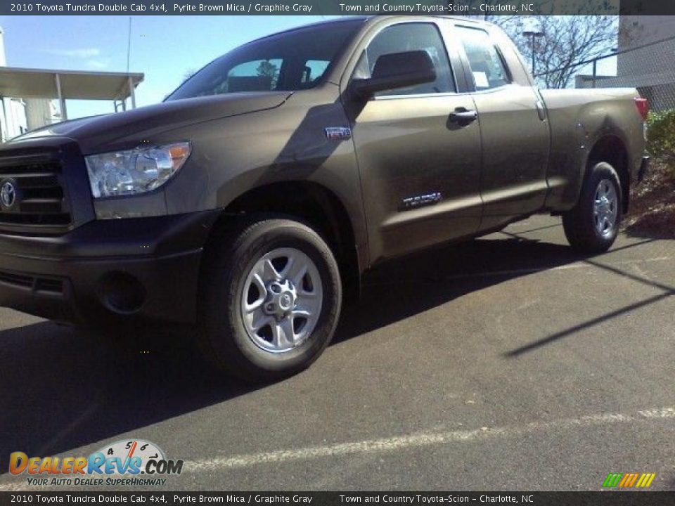 2010 Toyota Tundra Double Cab 4x4 Pyrite Brown Mica / Graphite Gray Photo #3