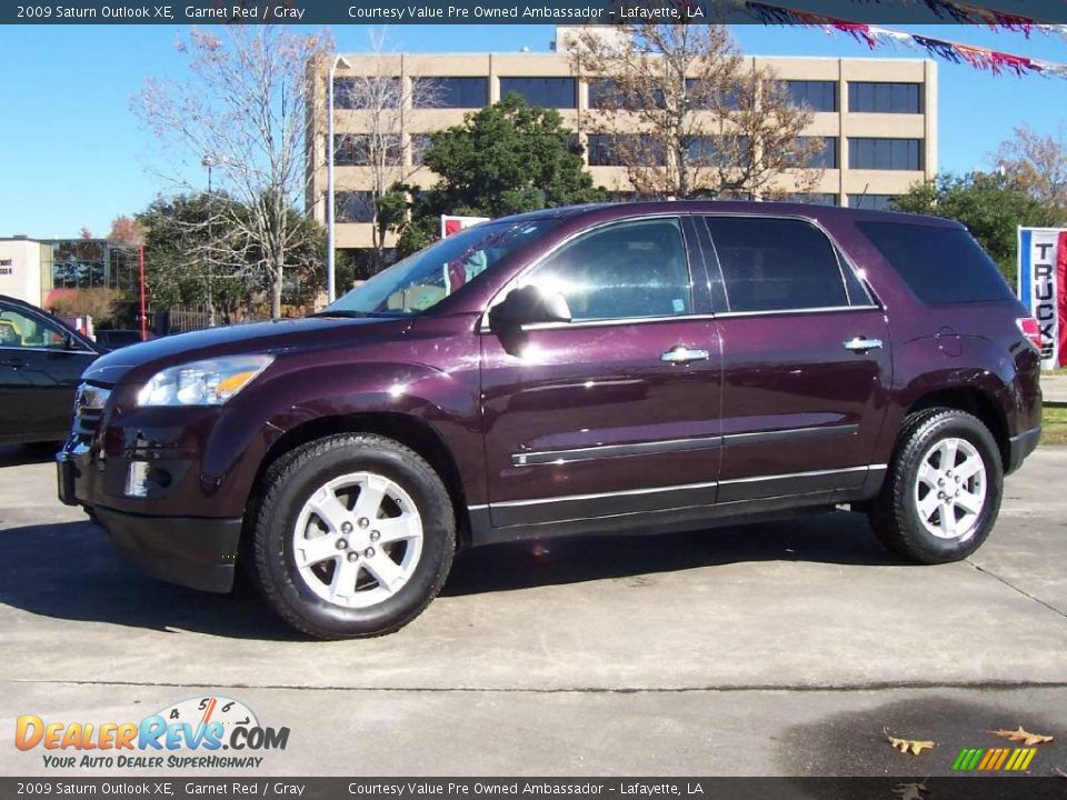2009 Saturn Outlook XE Garnet Red / Gray Photo #1