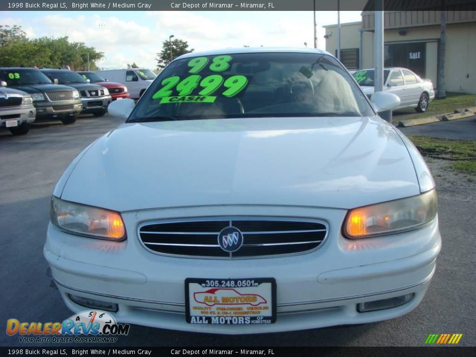 1998 Buick Regal LS Bright White / Medium Gray Photo #8