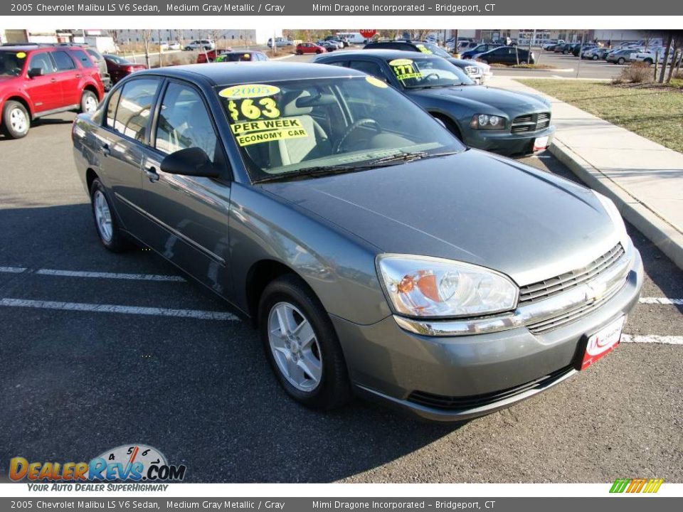 2005 Chevrolet Malibu LS V6 Sedan Medium Gray Metallic / Gray Photo #3