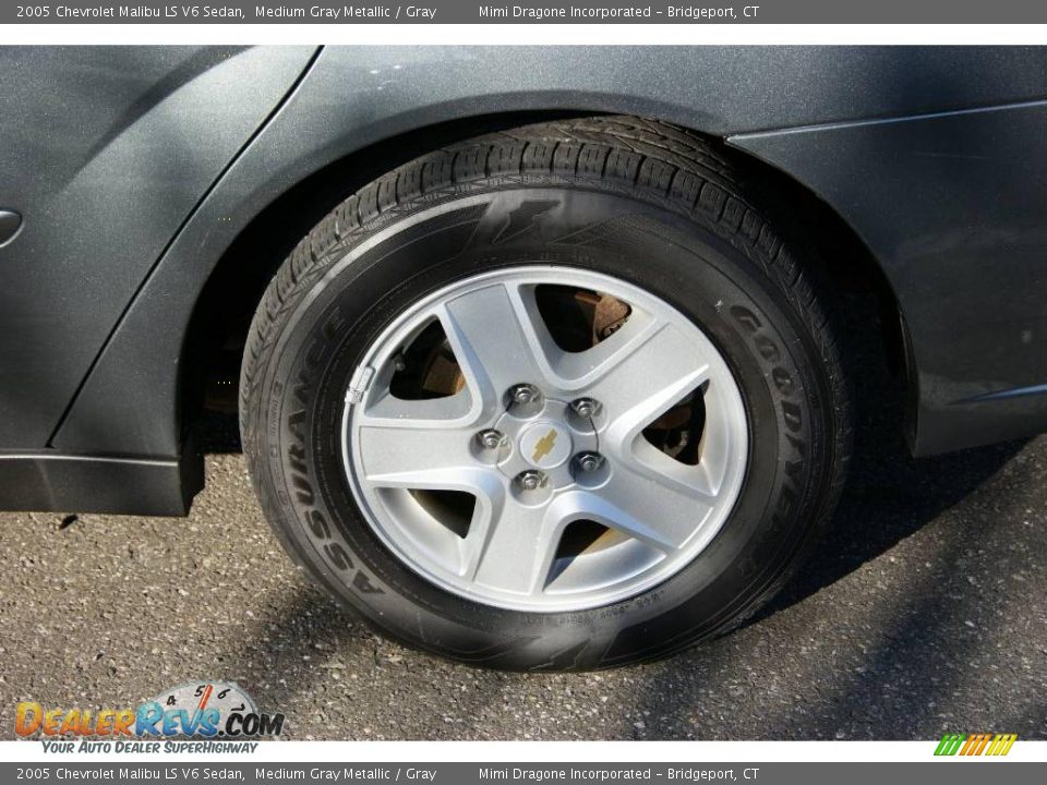 2005 Chevrolet Malibu LS V6 Sedan Medium Gray Metallic / Gray Photo #8