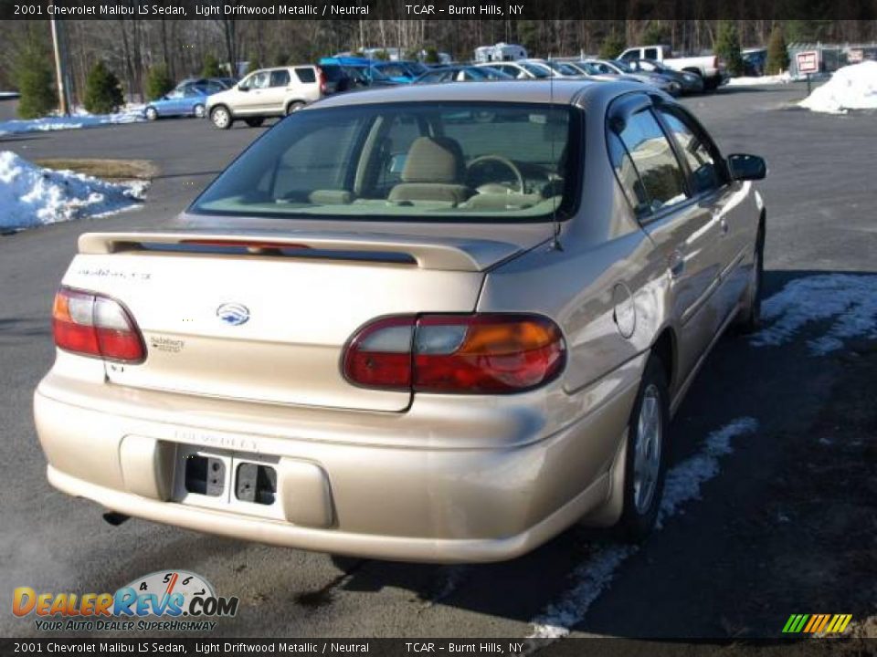 2001 Chevrolet Malibu LS Sedan Light Driftwood Metallic / Neutral Photo #4