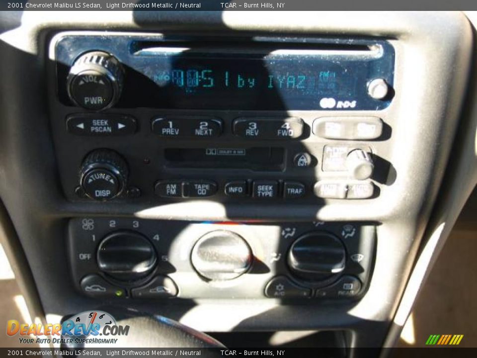 2001 Chevrolet Malibu LS Sedan Light Driftwood Metallic / Neutral Photo #11