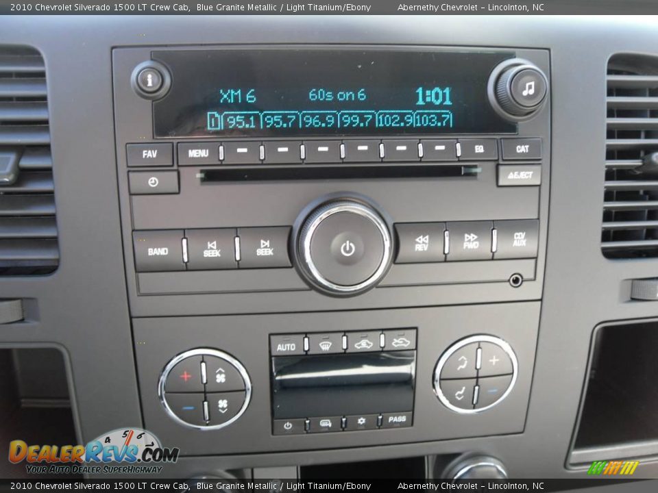 2010 Chevrolet Silverado 1500 LT Crew Cab Blue Granite Metallic / Light Titanium/Ebony Photo #22