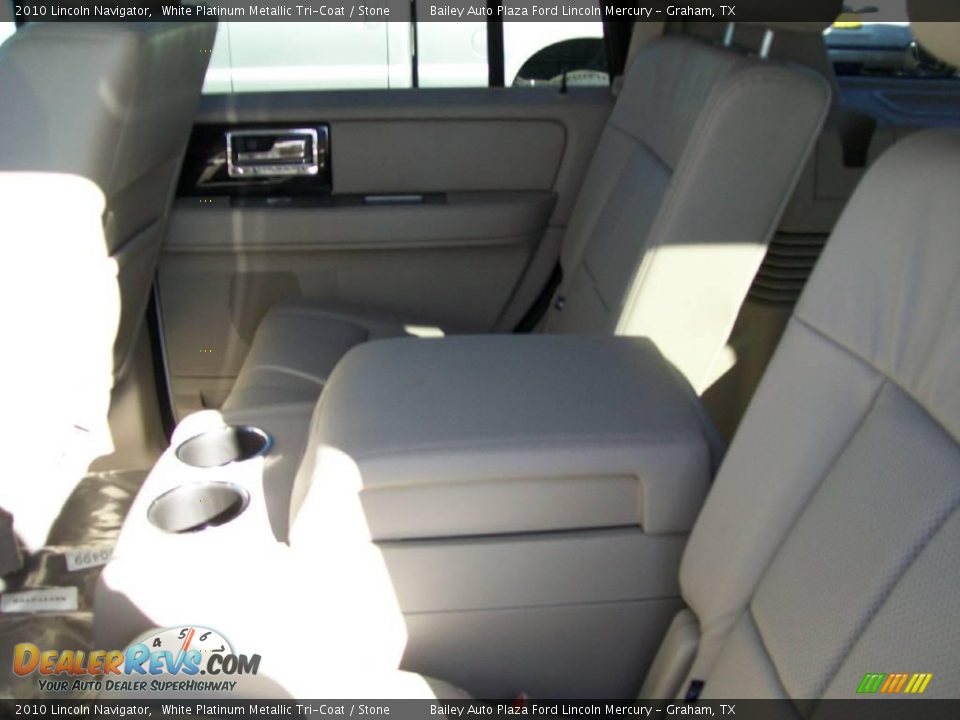2010 Lincoln Navigator White Platinum Metallic Tri-Coat / Stone Photo #5