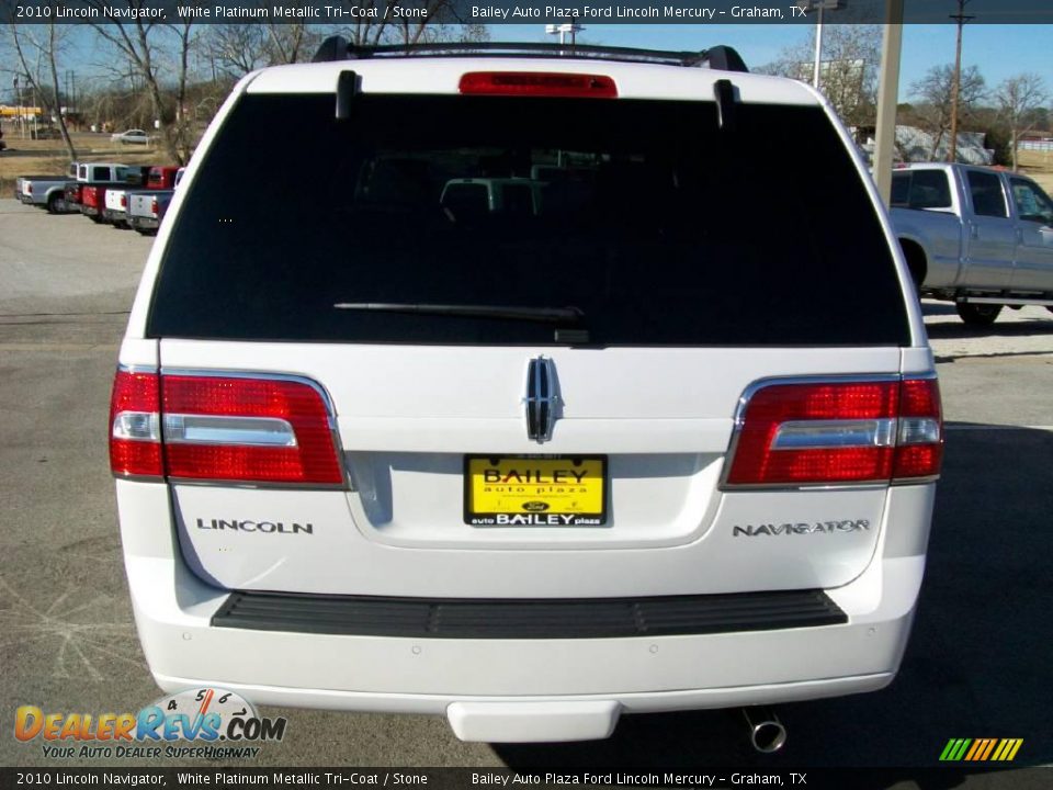 2010 Lincoln Navigator White Platinum Metallic Tri-Coat / Stone Photo #8