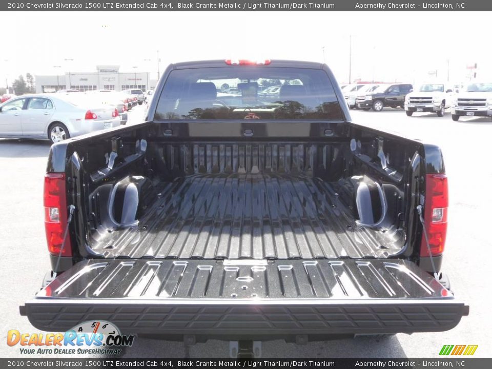 2010 Chevrolet Silverado 1500 LTZ Extended Cab 4x4 Black Granite Metallic / Light Titanium/Dark Titanium Photo #4