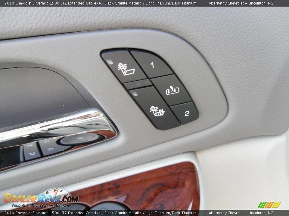 2010 Chevrolet Silverado 1500 LTZ Extended Cab 4x4 Black Granite Metallic / Light Titanium/Dark Titanium Photo #22