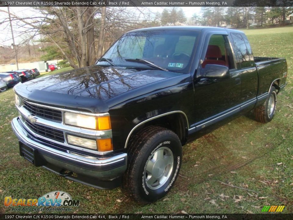 1997 Chevrolet C/K K1500 Silverado Extended Cab 4x4 Black / Red Photo #1