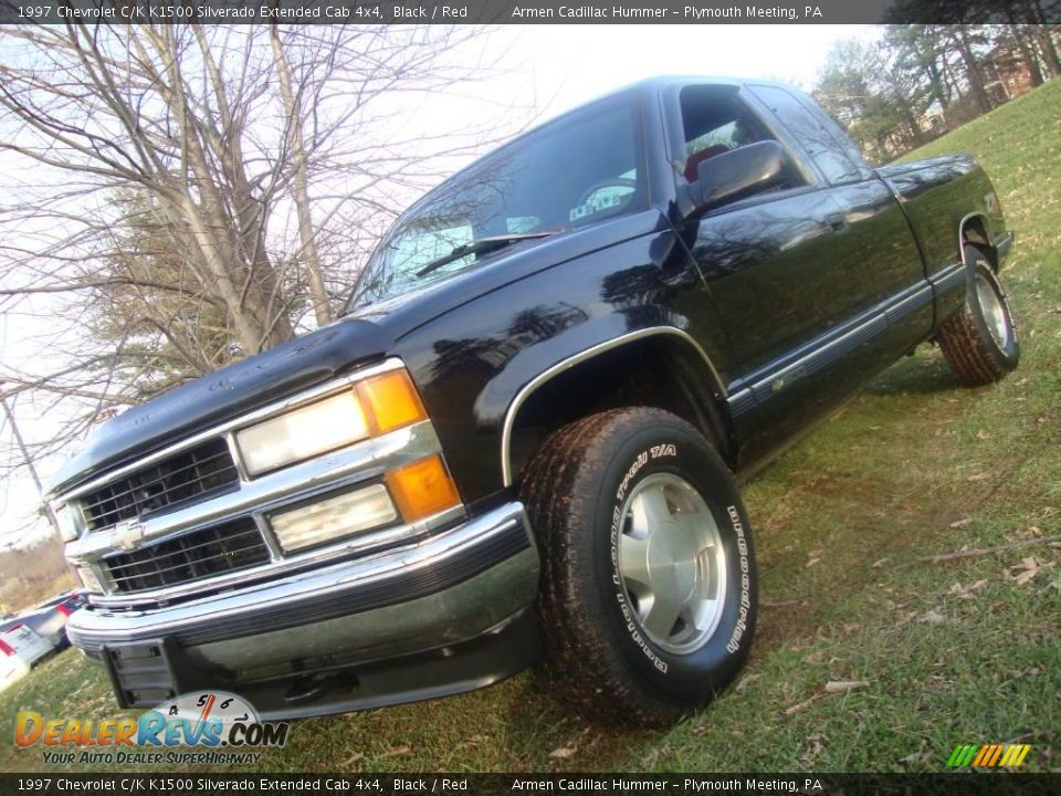 1997 Chevrolet C/K K1500 Silverado Extended Cab 4x4 Black / Red Photo #2