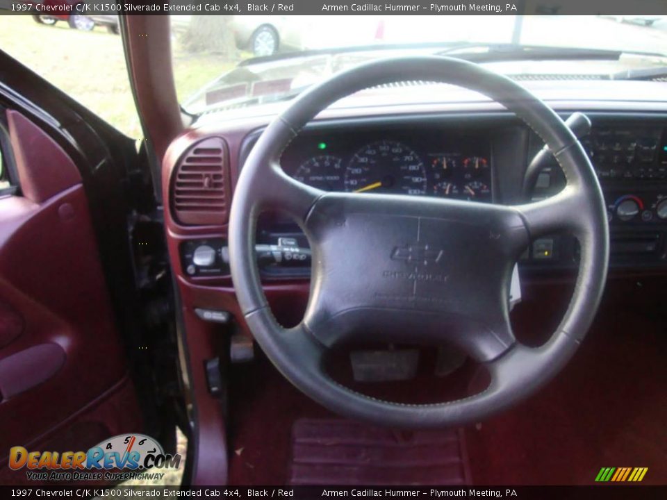 1997 Chevrolet C/K K1500 Silverado Extended Cab 4x4 Black / Red Photo #28